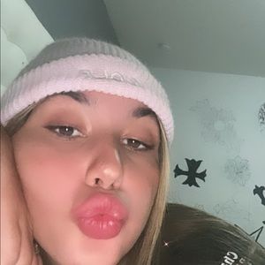 Meet your Posher, Sophia